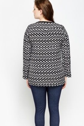 XL Интересна черно-бяла блуза-туника