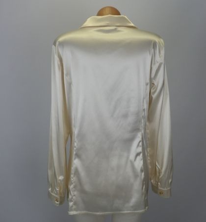 Еластична перлено-кремава риза от сатен