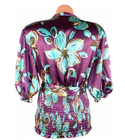 XL Красива блуза от сатен на ластици
