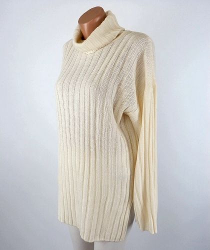 Дълъг кремав пуловер унисекс
