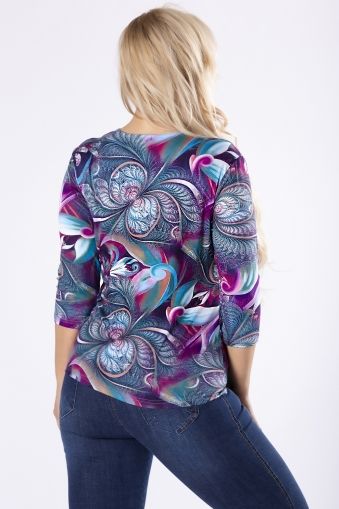 Цветна блуза с невероятни детайли и цветя от вискоза