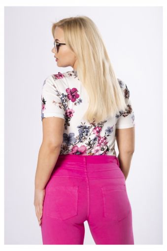 Цветна блуза от вискоза с цветя