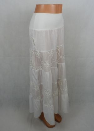 L Бяла памучна пола с бродерии (с етикет)