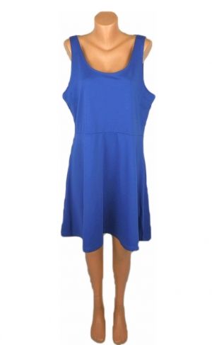 Синя трикотажна рокля с красив гръб