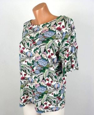 Мека цветна трикотажна блуза KappAhl