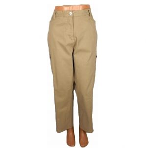 Кремав еластичен памучен панталон с джобове на крака