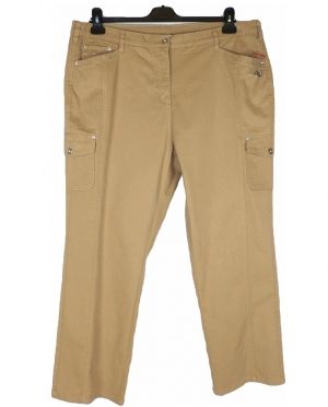 Кремав еластичен памучен панталон с джобове на крака