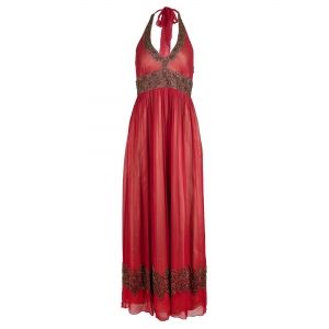 Червена шифонова рокля с гол гръб и  невероятни бродерии