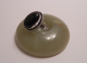 Посребрен пръстен с голям черен оникс размер 18
